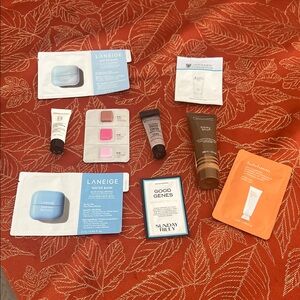 Mix of Great make up samples! Everything is brand new! Never used!